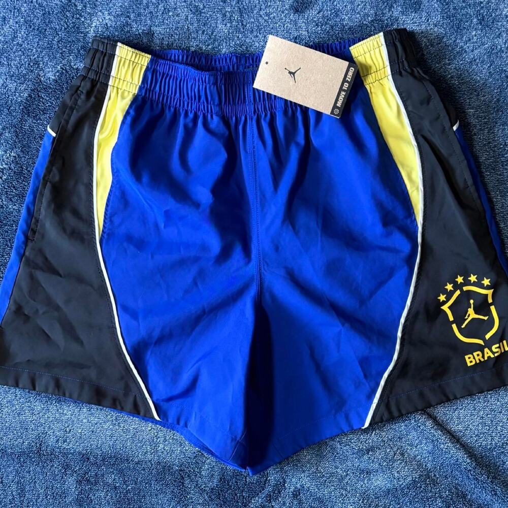 Authentic Wmns Jordan x Brazil Size Small